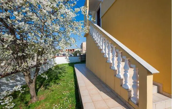 Cozy Apartment Abazi Pula